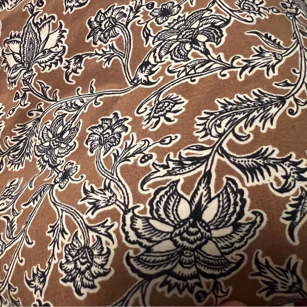 J. Jill wide leg crop floral with pockets pants. Size small.